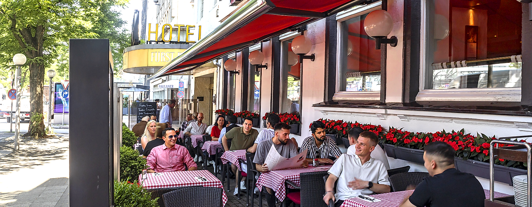 BLOCK HOUSE Restaurant Terrace, Kirchenallee, Hamburg