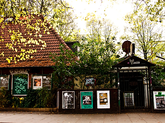 gruener-jaeger_front_c-2018_tschreiber