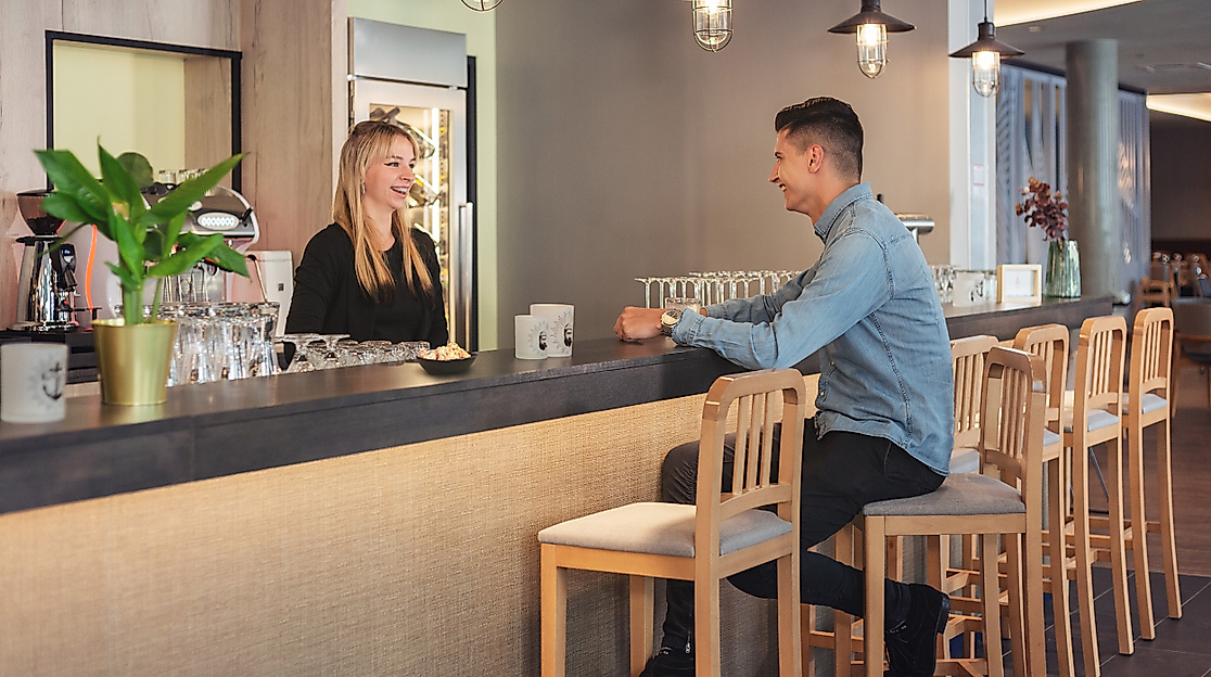 Holiday Inn - the niu, Yen Hamburg: Bar