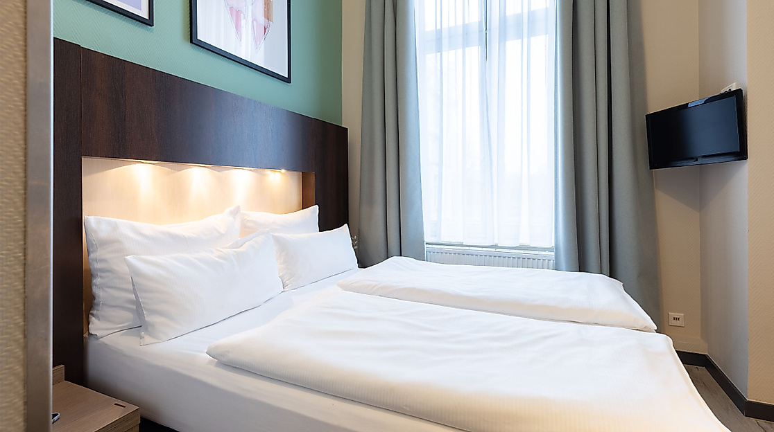 Garner Hotel Hamburg - Graf Moltke: double room