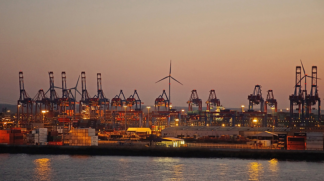 containerhafen_c-ottmar-heinze