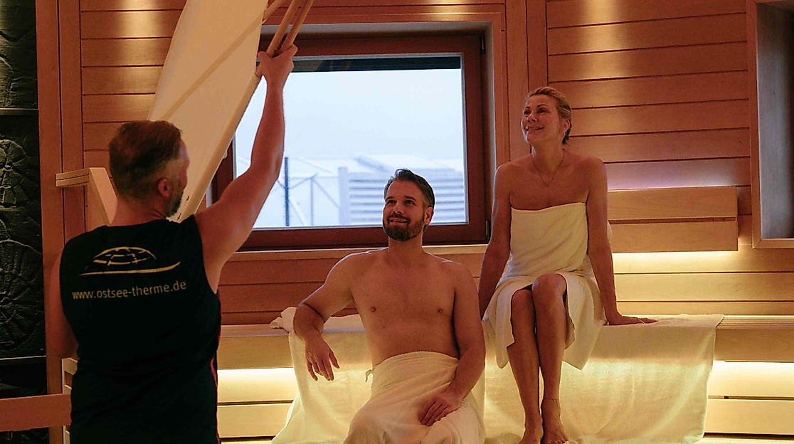 Sauna Night - Halloween