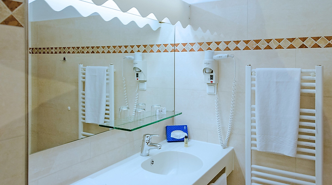 Hotel Helgoland Hamburg: Bathroom