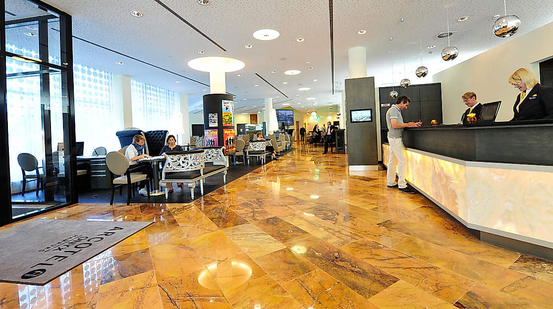 Hotel ARCOTEL Onyx Hamburg: Reception