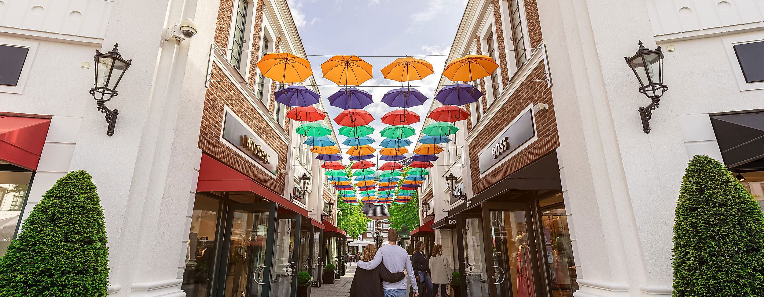 poi-designeroutlet-neumuenster-schirmhimmel-web-2500x1500