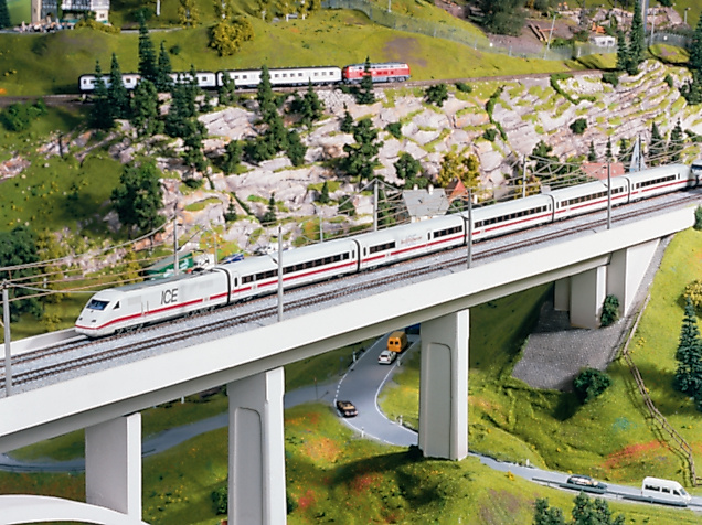 Package: InterCityExpress to the Miniatur Wunderland