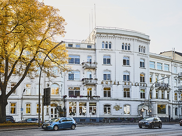 hotel-bellevue_unter-deck_c-2018-thisisjulia-photography-2