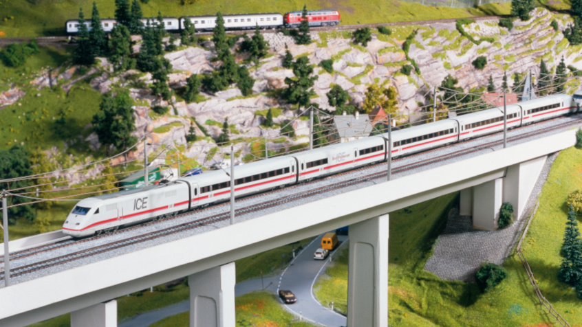 Package: InterCityExpress to the Miniatur Wunderland