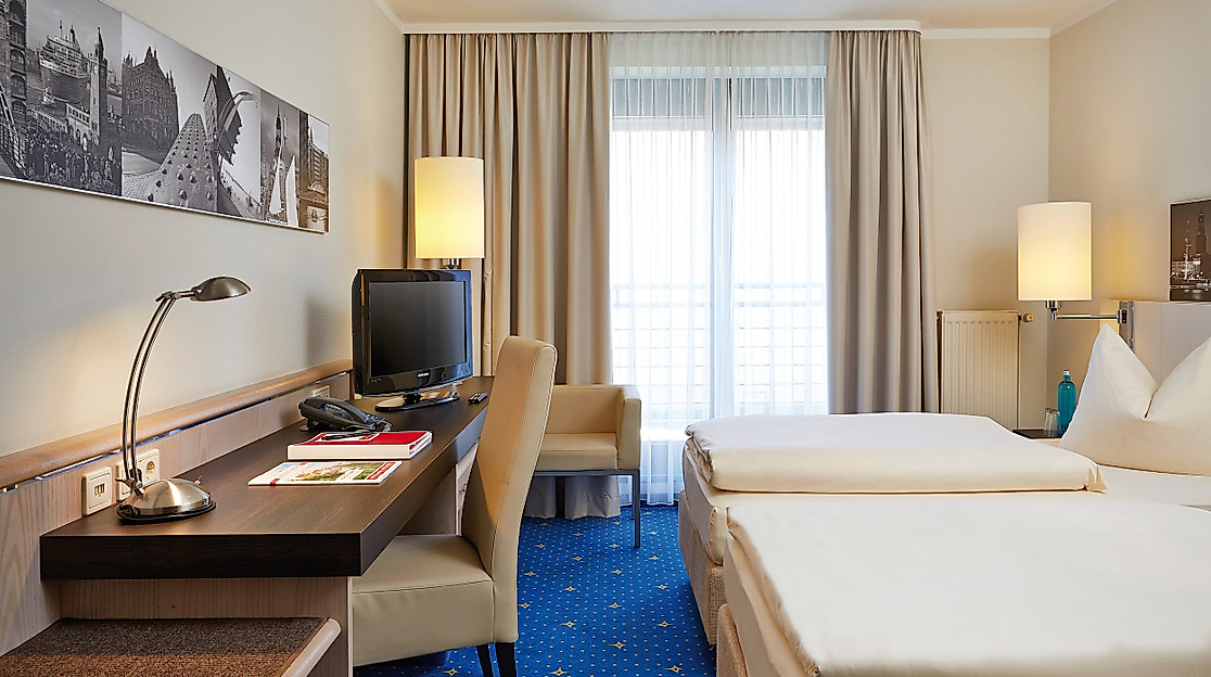 H4 Hotel Hamburg Bergedorf: Example room