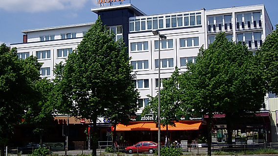 Hotel City Hotel Monopol: exterior view