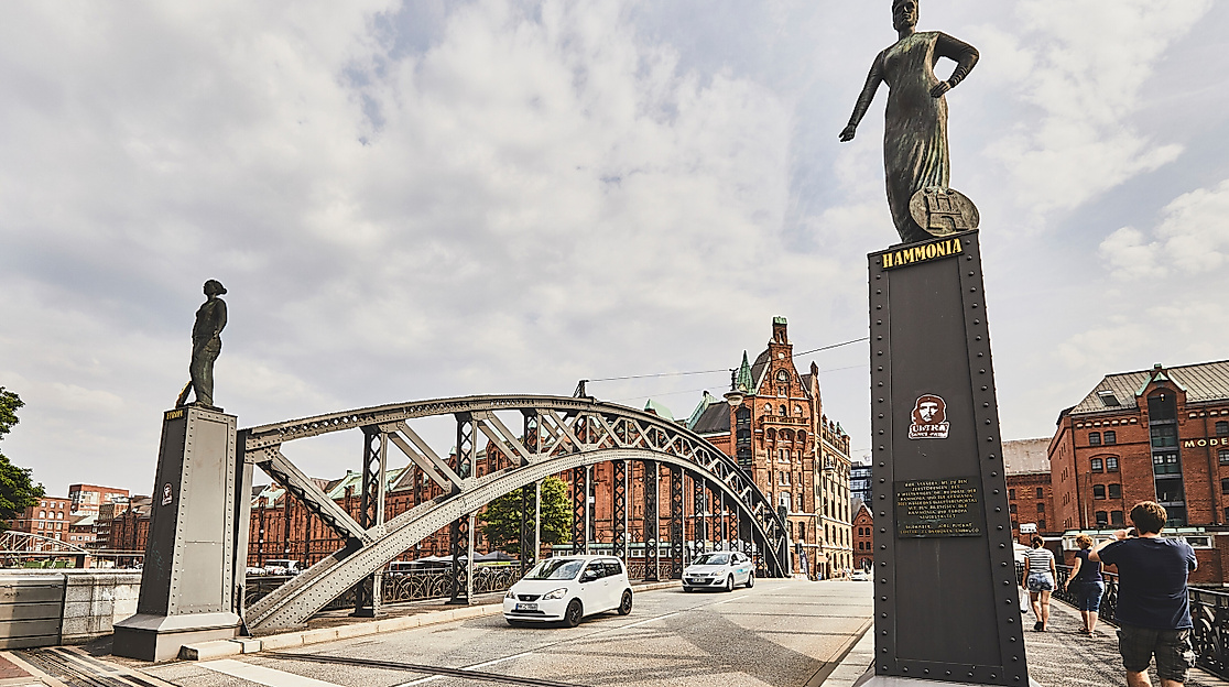 speicherstadt-poi-brooksbruecke-c-dam-thisisjulia-photography-web-2500x1500