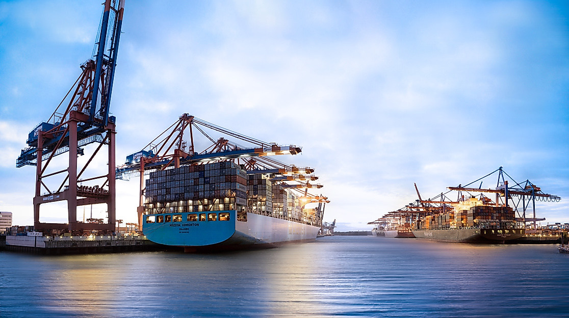 hafen_containerschiff-abendstimmung_c-2014-andreas-vallbracht