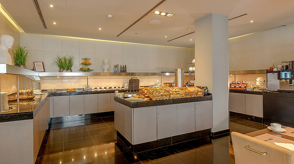 Mercure Hotel Hamburg Mitte: Breakfast room
