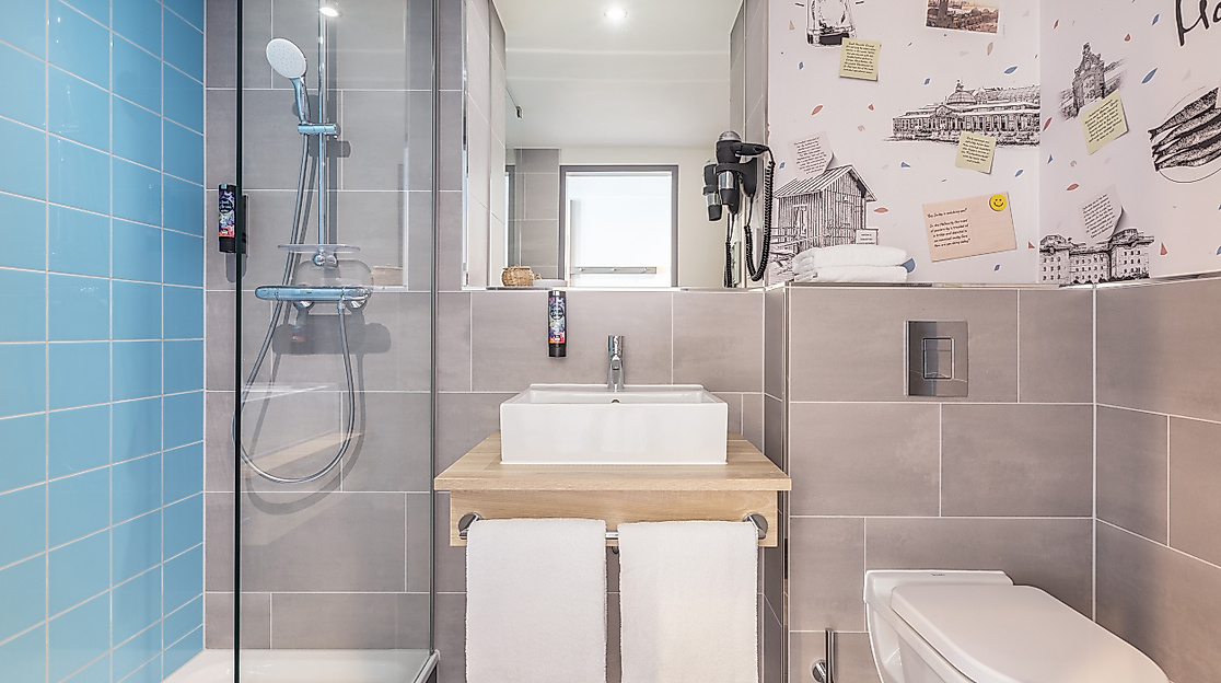 Holiday Inn - the niu, Yen Hamburg: bathroom