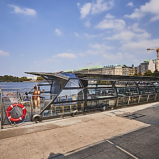 Galerie_Binnenalster_Alstersonne_C-2018-ThisIsJulia-Photography(7).jpg