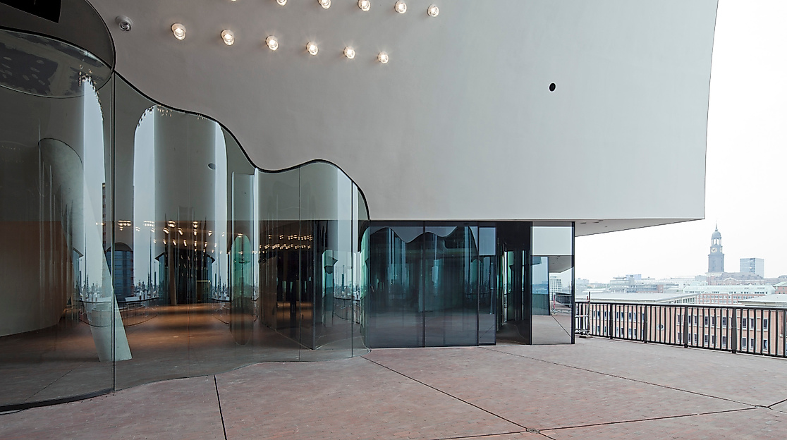 Elbphilharmonie Plaza