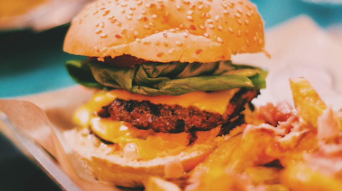 burger_c-al-nik-on-unsplash