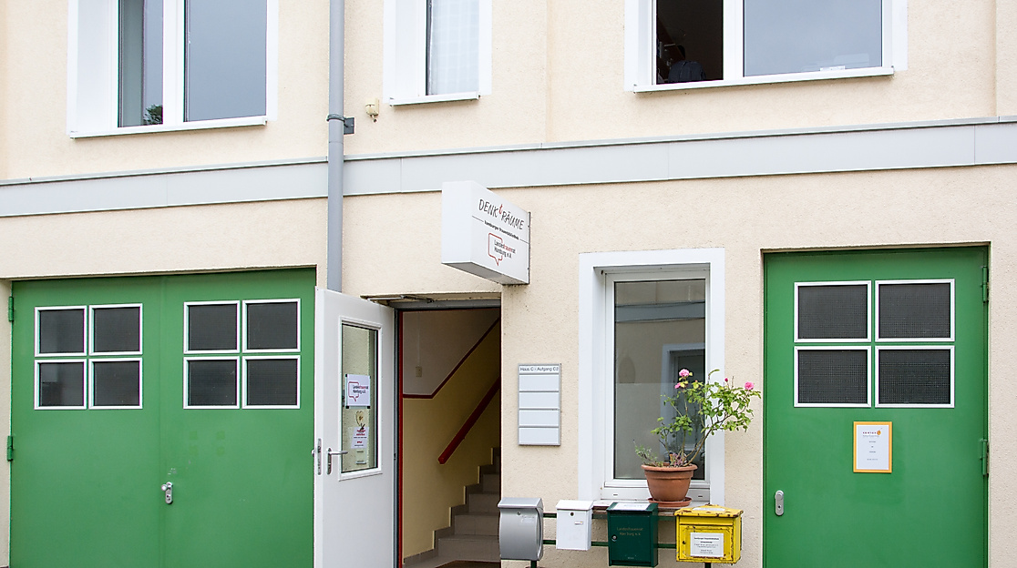 Denk(t)r+ñume ÔÇô Frauenbildungszentrum_2