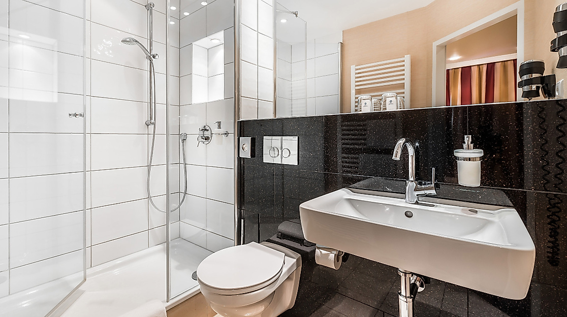 Best Western Raphael Hotel Altona Hamburg: bathroom