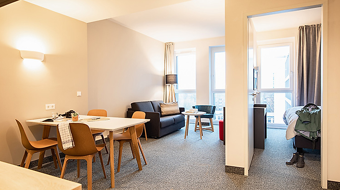 sylc. Apartmenthotel GmbH Hamburg: MASTER room livingroom