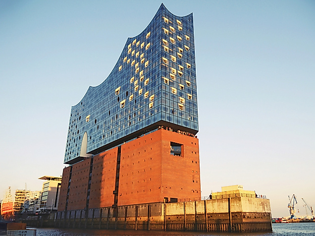Adventure World Tours Elbphilharmonie Plaza Guided Tour
