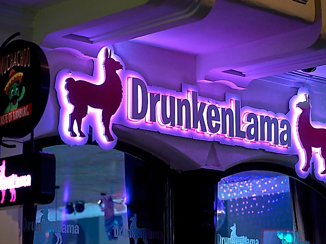 Exterior view DrunkenLama