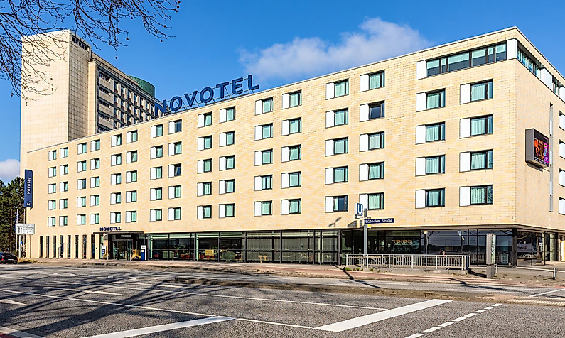 Hotel Novotel Hamburg City Alster: Exterior view