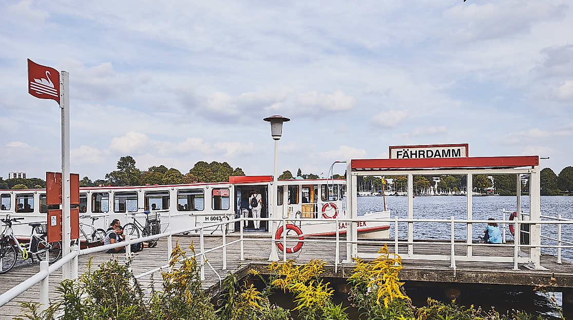 aussenalster_detail_faehrdamm_c-2018-thisisjulia-photography__2