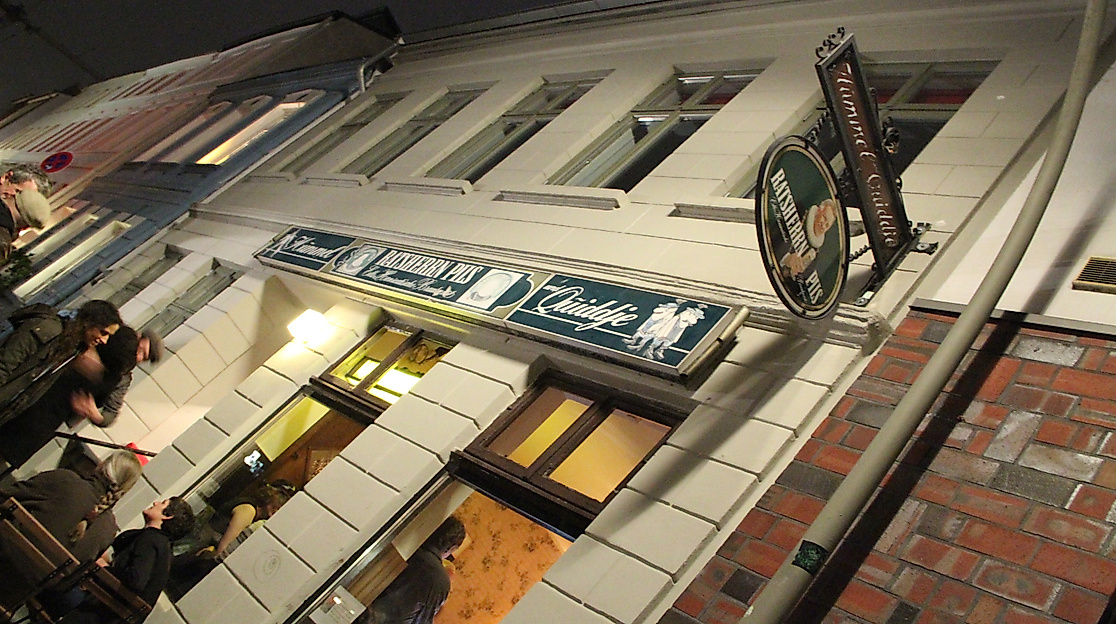 hummelquiddje_aussen_c-petra-ring