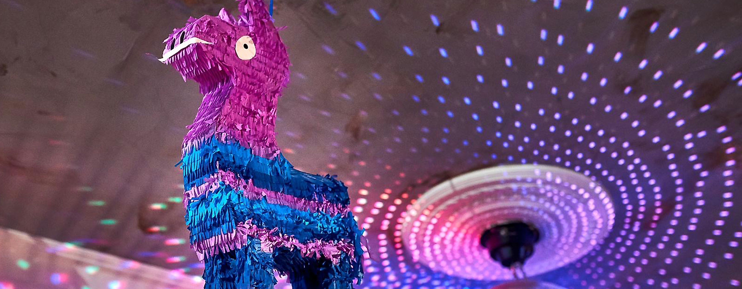 Lama piñata DrunkenLama
