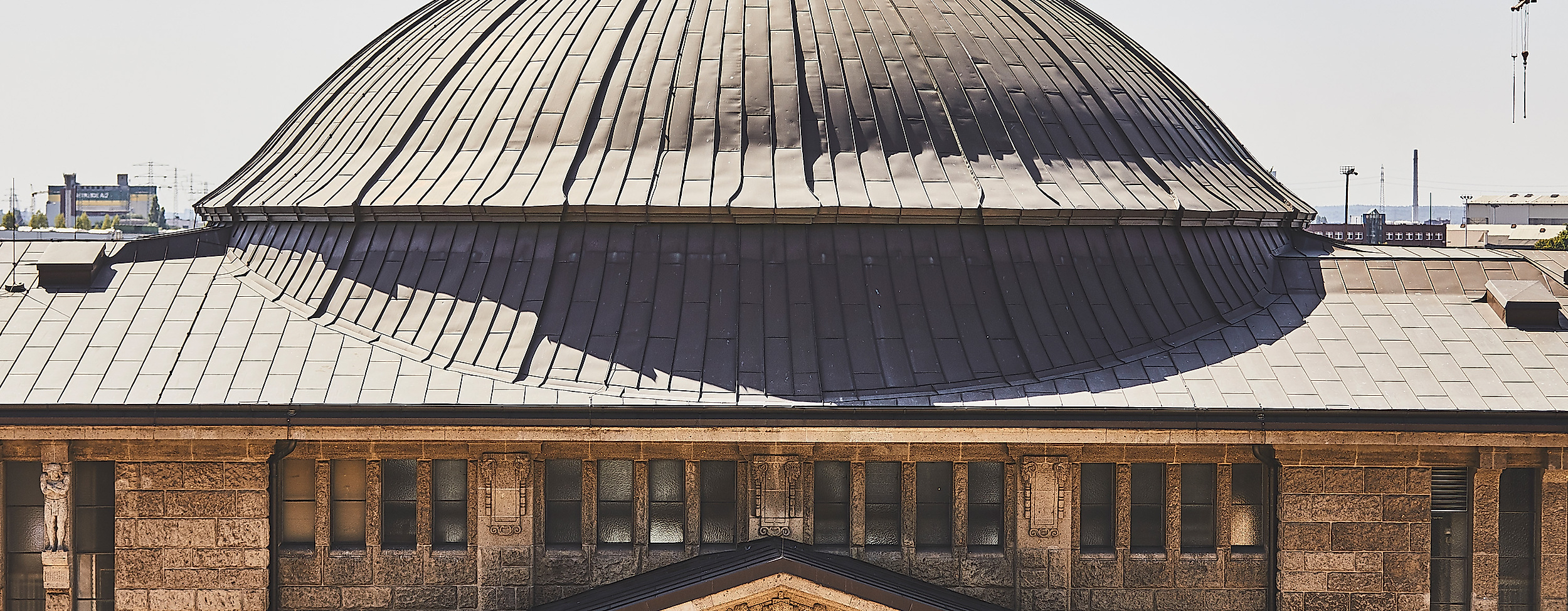 alter-elbtunnel_kuppel-aussen_c-julia-schwendner-1