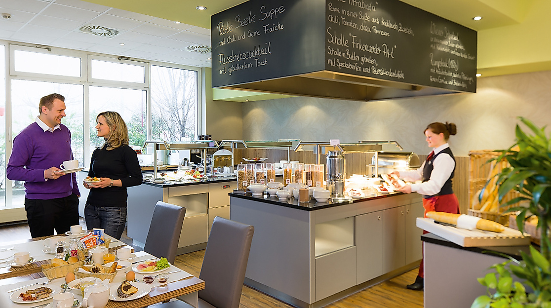 MERCURE Hotel am Volkspark Hamburg: Breakfast room