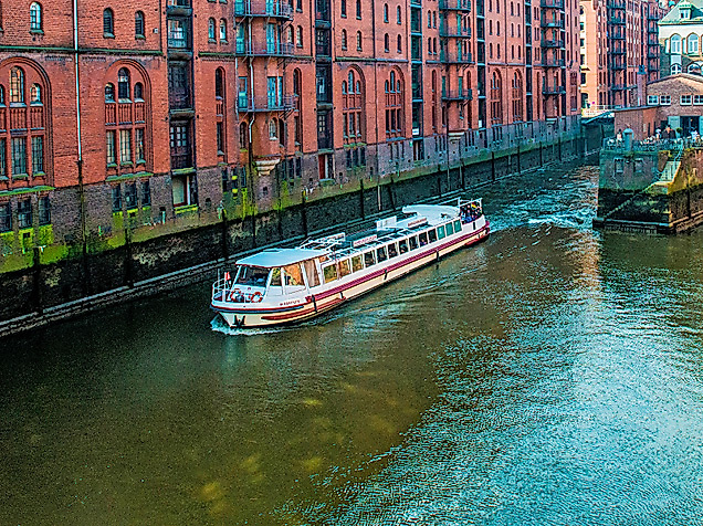 Harbour tour XXL Barkassen Meyer