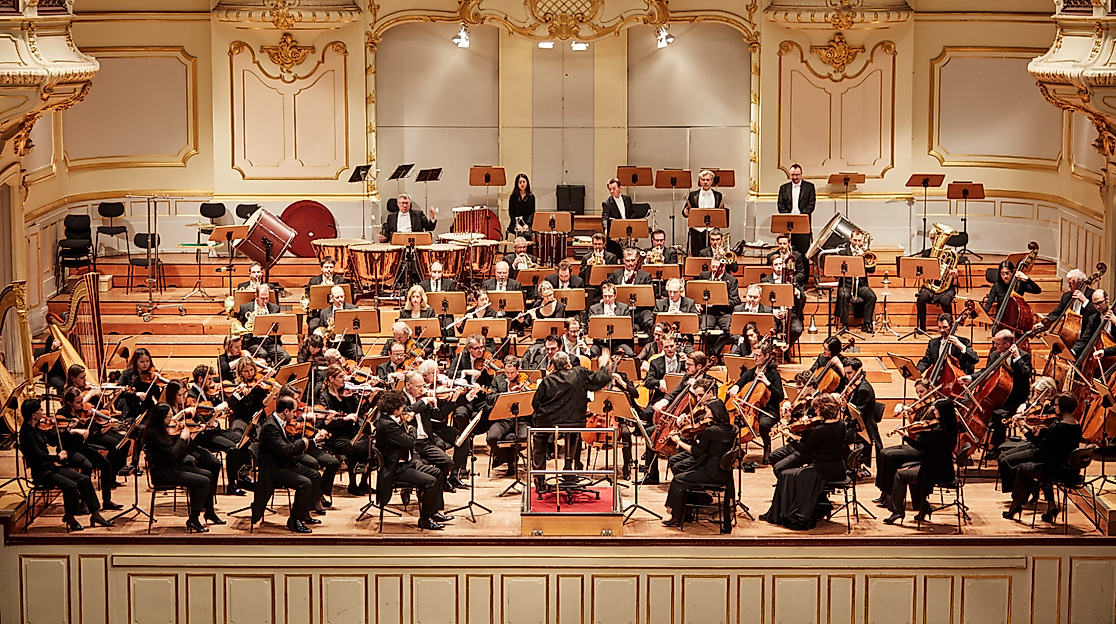 symphoniker-hamburg_c-maxim-schulzjpg