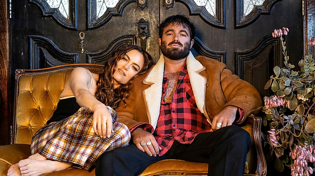Angus & Julia Stone