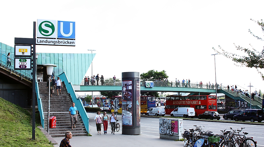 treffpunkt_bhf-landungsbruecken_fussgaengerbruecke