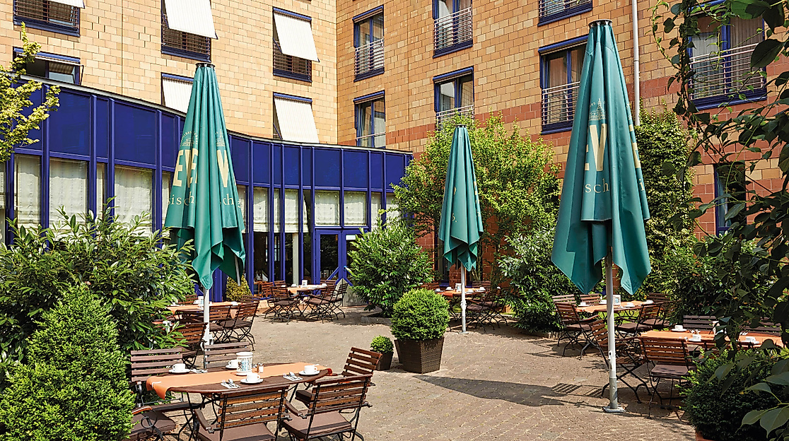 H4 Hotel Hamburg Bergedorf: Terrace