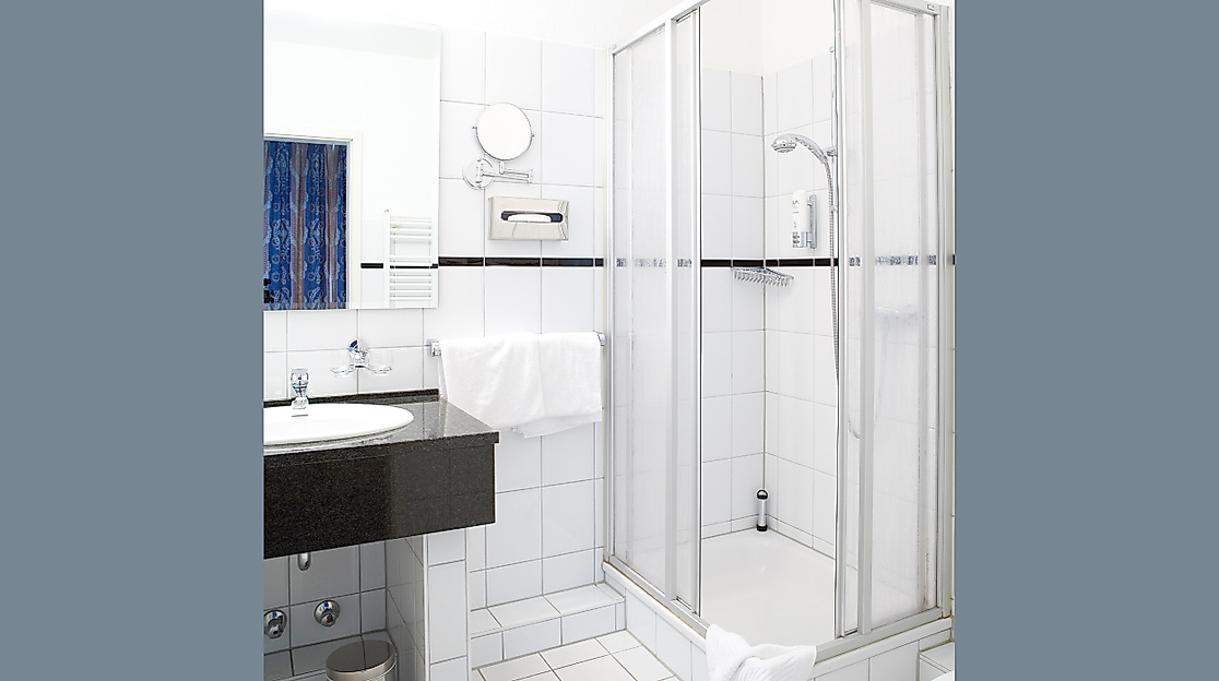 Hotel relexa Bellevue: Bathroom