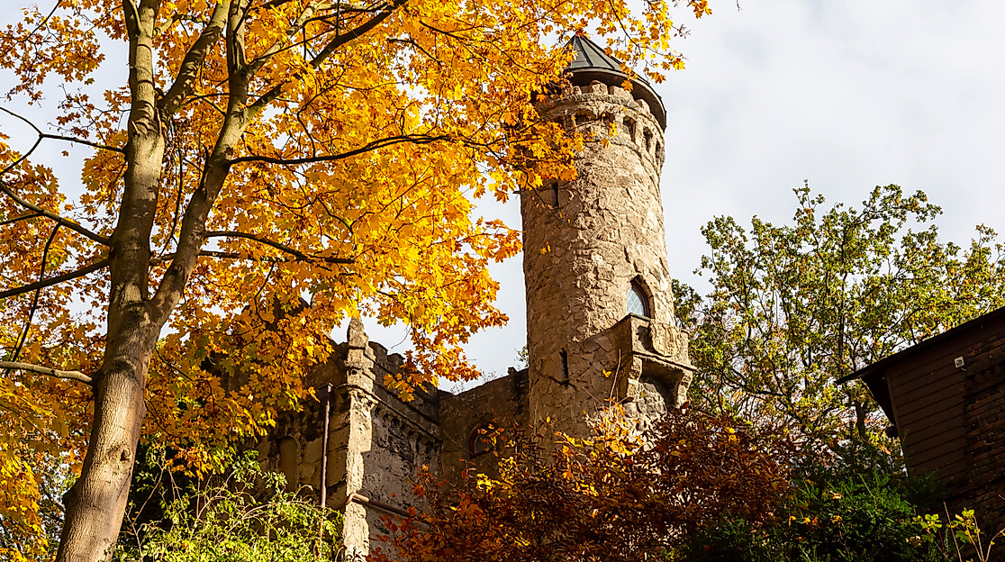 burg-henneberg_hamburger-norden_c-2018-timo-sommer-lee-maas
