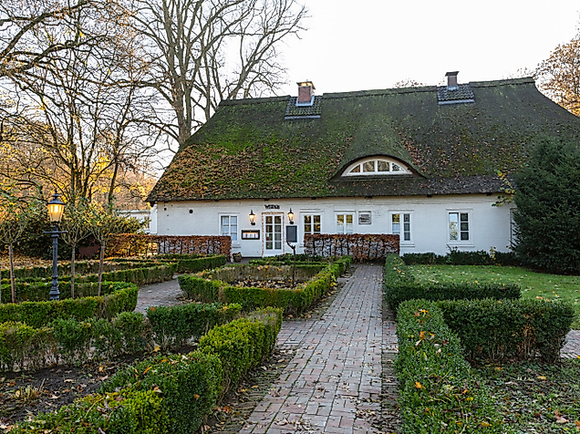 lee_maas_timo_sommer_elbvororte_witthues_3000px_argb_194_1