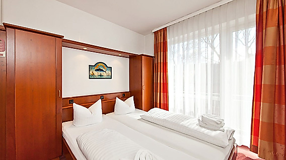 Novum Hotel Hagemann Hamburg Hafen: room example 2
