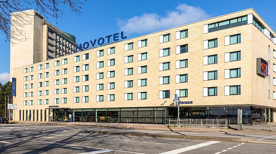Hotel Novotel Hamburg City Alster: Exterior view