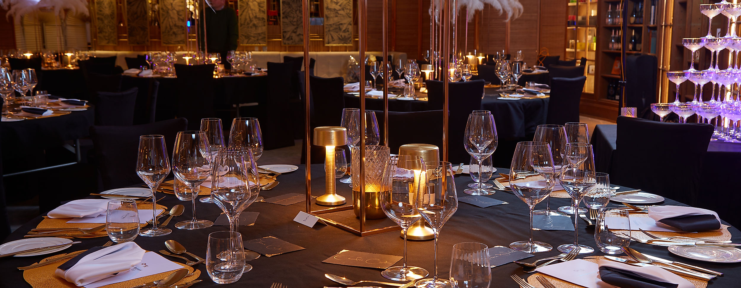 poi-the-dining-room-atmosphaere-tisch-web-2500x1500