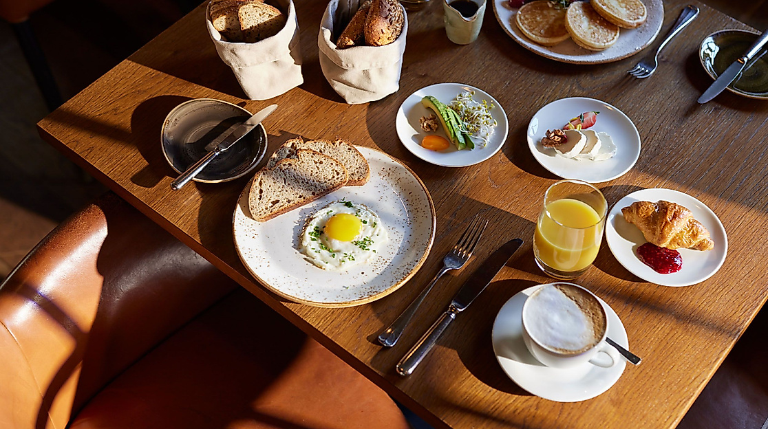Hotel Gastwerk Hamburg: breakfast