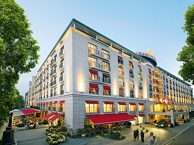Hotel GRAND ELYSEE Hamburg: Exterior view
