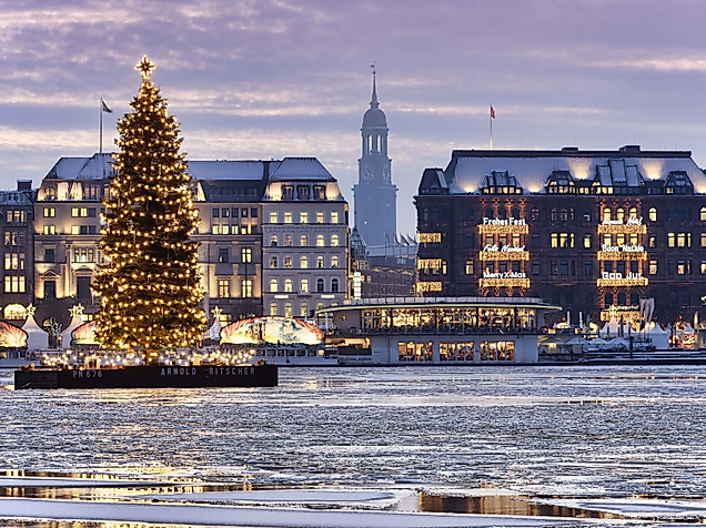 jungfernstieg_weihnachten_c-2012-christian-ode