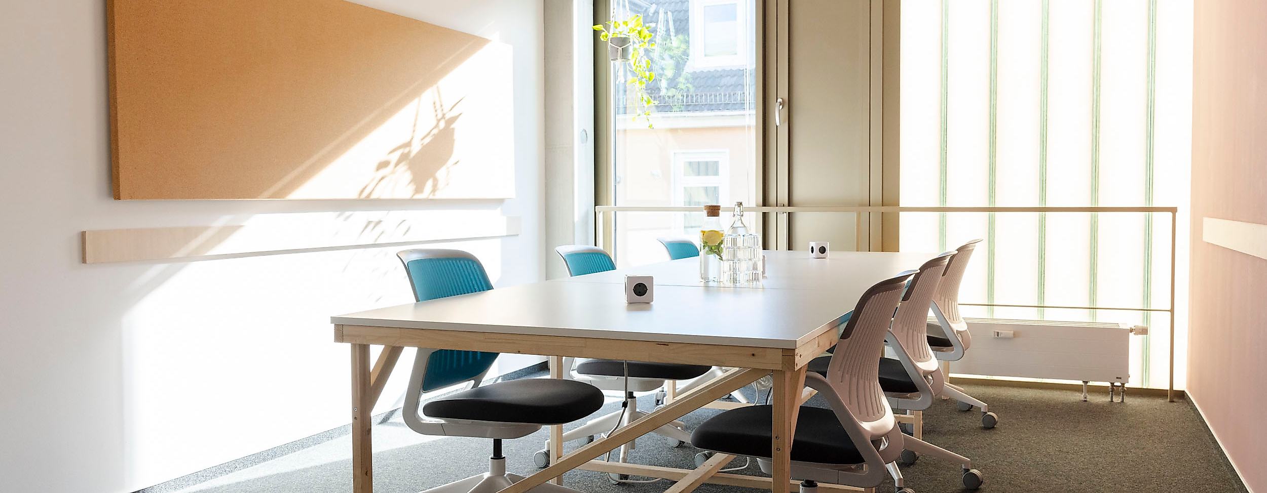 Office betahaus_6er_Credit_ Janine Meyer