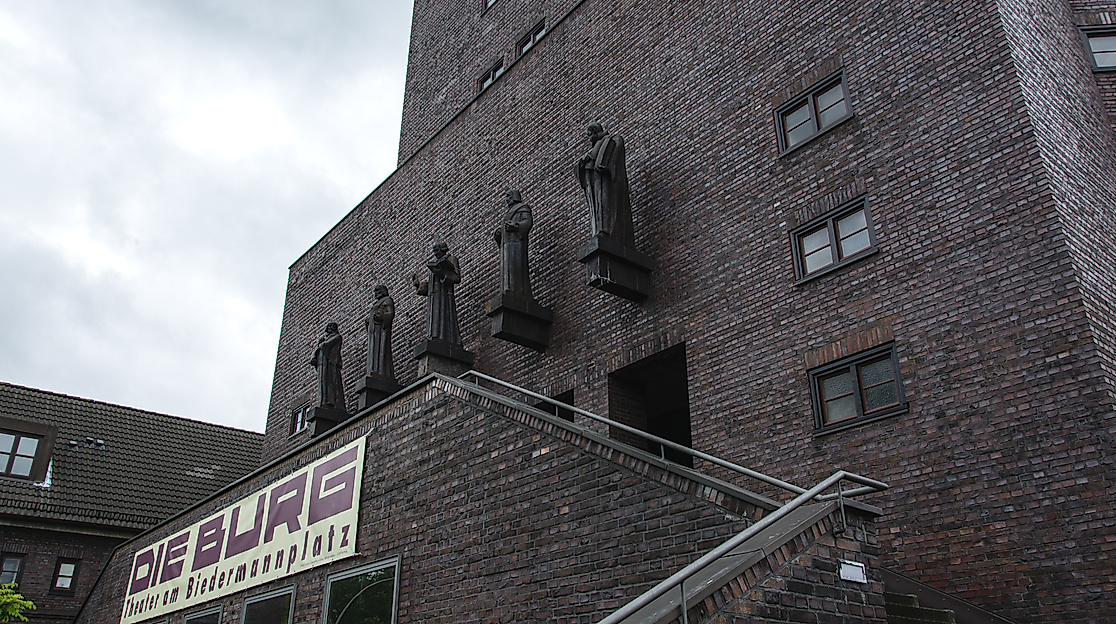 DieBURG1(c)JohannesBeschoner
