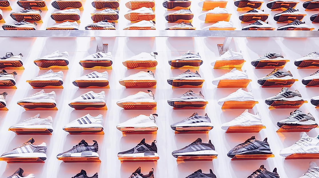 sneaker_c-unsplash-edgar-chaparro