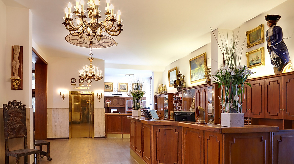 Hotel Hafen Hamburg: Reception